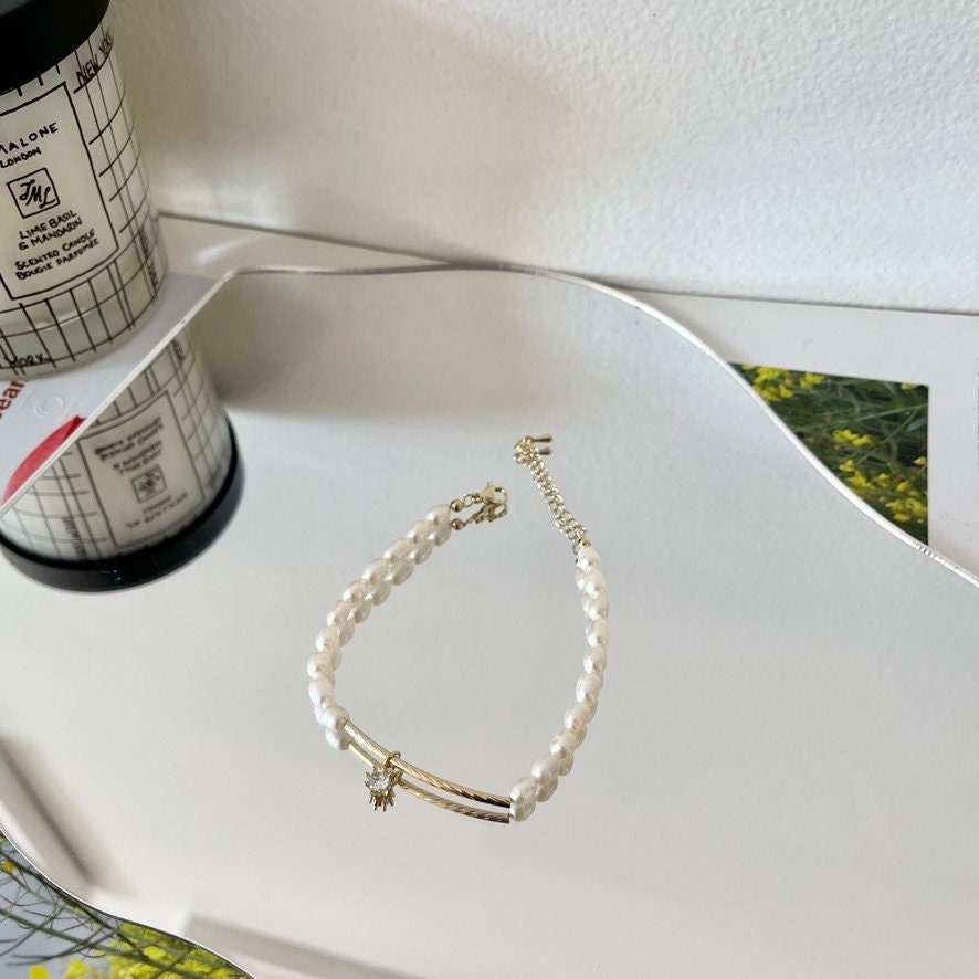 Stylish Gold Adjustable Pearls Bracelet