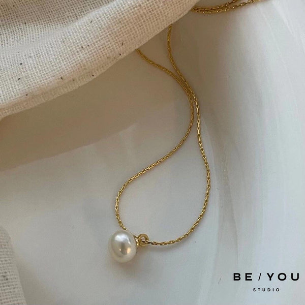 A Freshwater Pearl Necklace