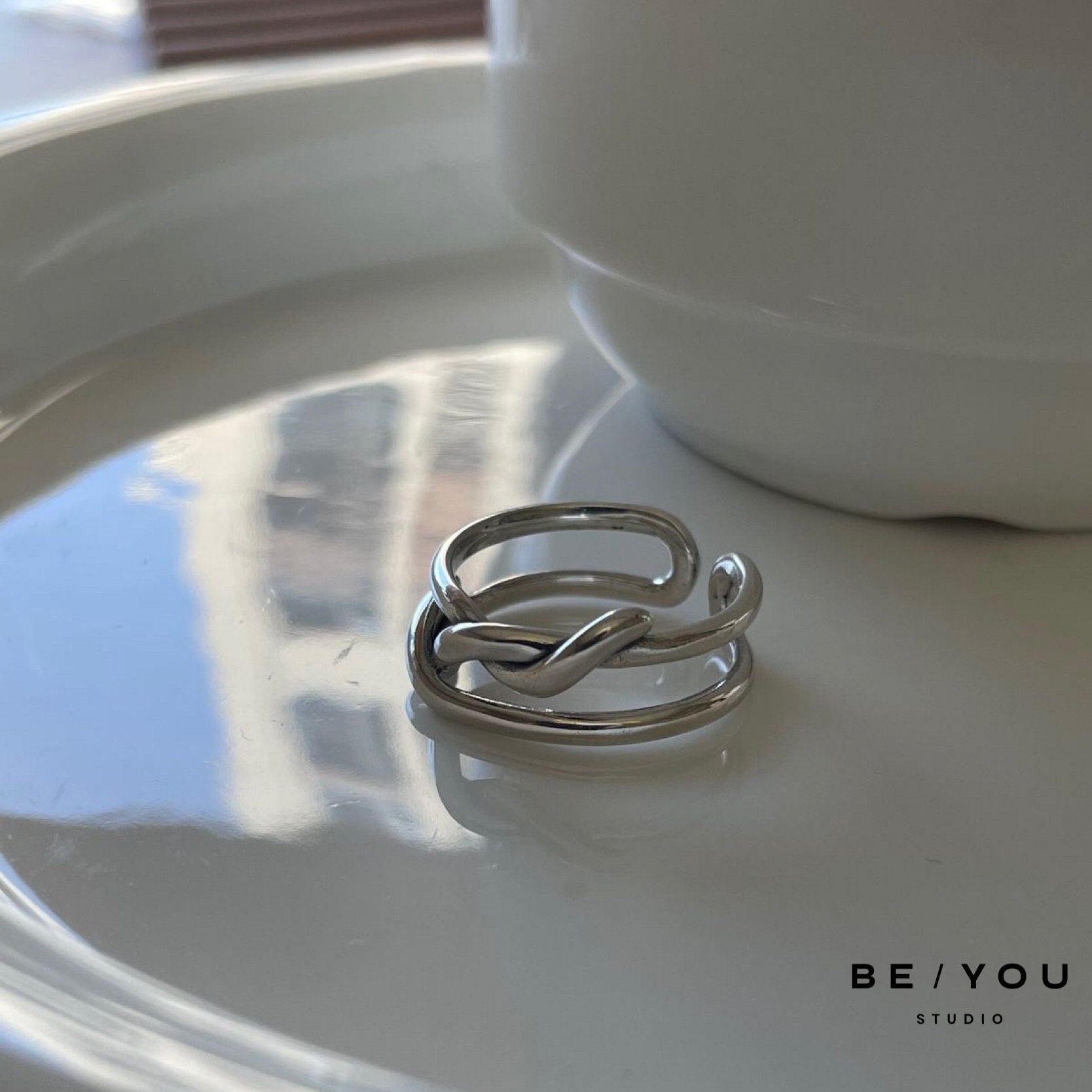 Double Layered Simple Twisted Wire Ring